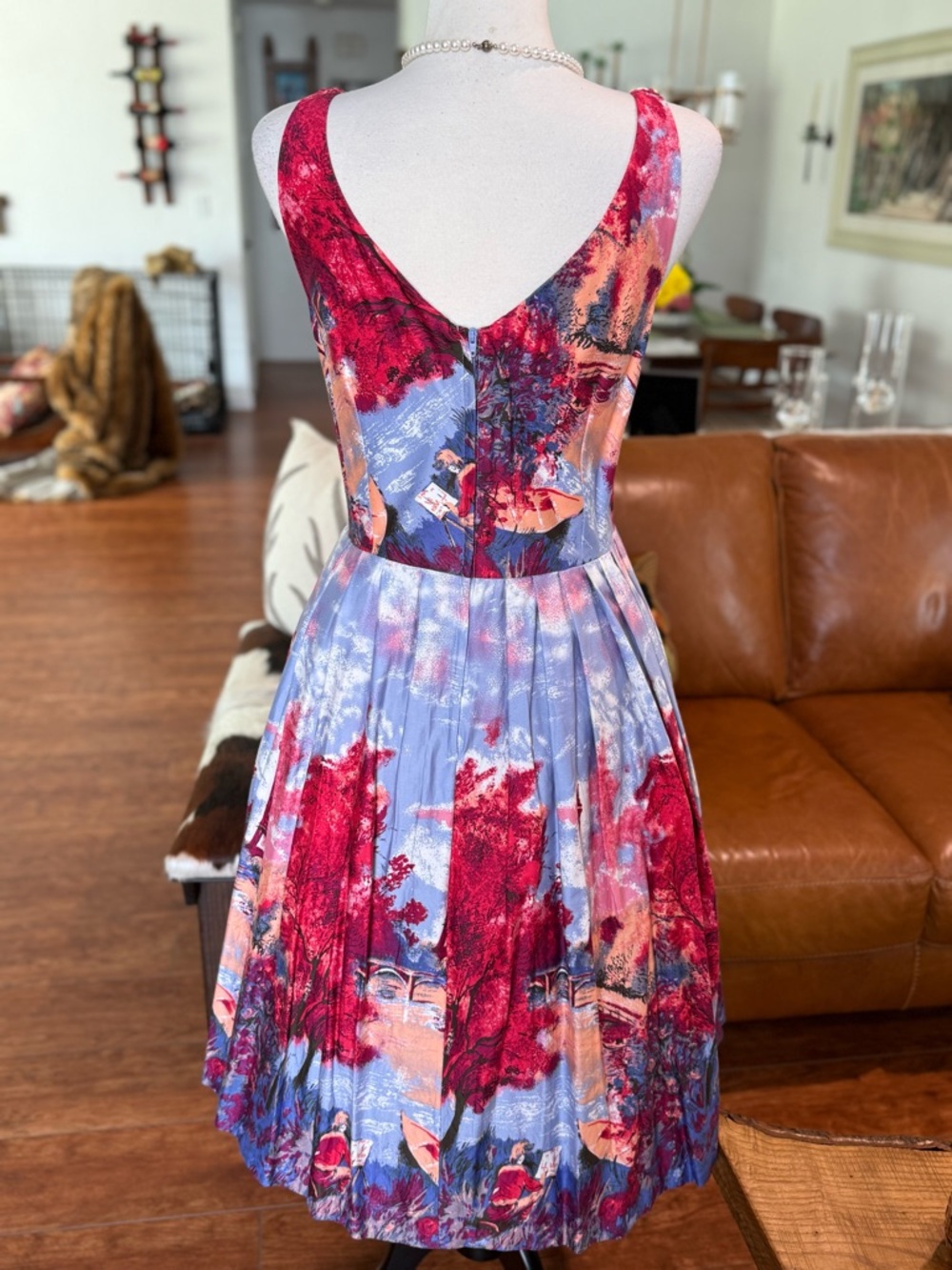 š Retrospecād Elizabeth in Gay Pari Retro Spring Summer Dress - Picture 6 of 13